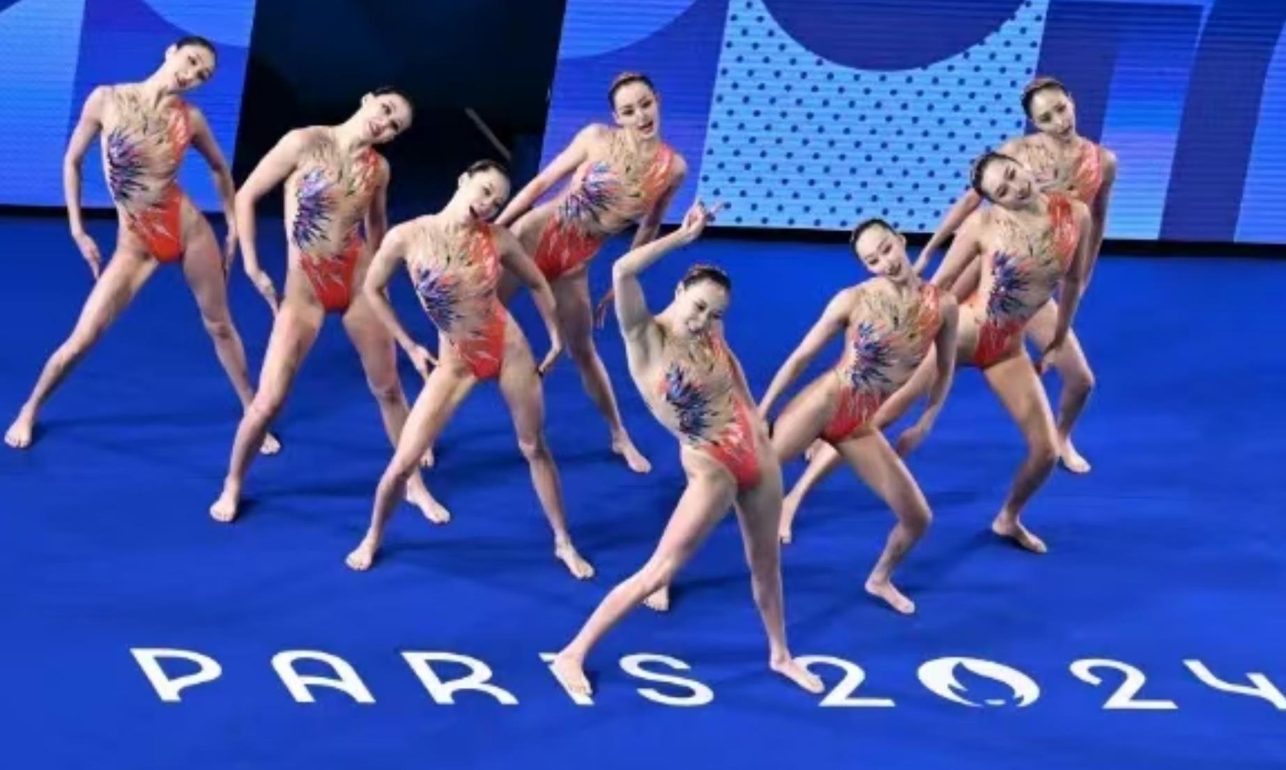 欧冠半场：罗德里戈破门，哈兰德点射，曼城暂2-1皇马