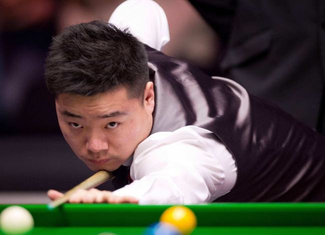 足球战术与 足球战术与